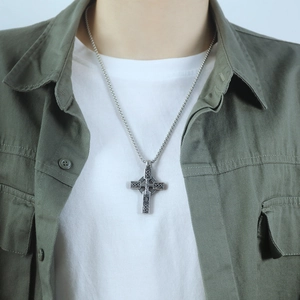 Collar vintage de acero inoxidable para hombre con colgante de cruz celta y cadena