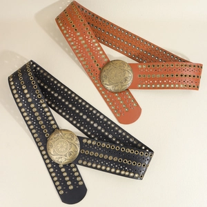 Breiter Boho Y2K Gürtel aus PU-Leder mit Metallösen und bronzener Rundschnalle