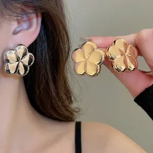 Minimalist Gold Silver Plated Metal Flower Stud Earrings For Women Rhinestone Large Floral Studs Elegant Fashion Jewelry
