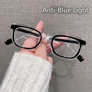 Occhiali anti-luce blu quadrati retrò con montatura bicolore nero e trasparente