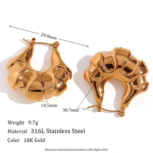 Chic 18K gold-plated 316L stainless steel croissant hoop earrings for a retro fashion look
