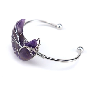 Brazalete de luna en amatista hecho a mano con alambre de plata y árbol de vida