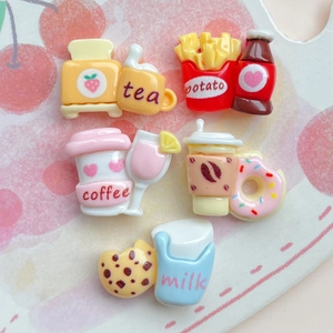 Set di ciondoli fai-da-te in resina con tè in miniatura, patatine e caffè per artigianato