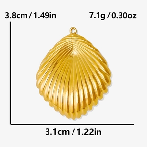 Detailed size and weight specs for the golden stainless steel shell charm pendant