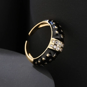 Vintage 18K gold-plated copper star ring with black enamel and white zircon stones