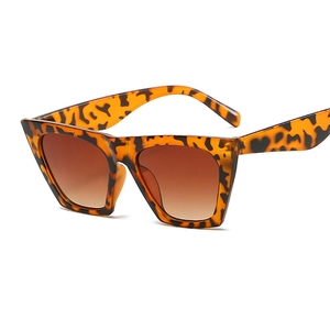 Fashionable oversized square tortoiseshell sunglasses with brown gradient lenses for women