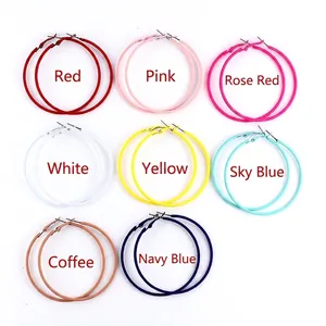 Grandes boucles d'oreilles créoles mates effet gomme en huit couleurs assorties