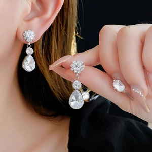 Luxury silver flower necklace and waterdrop earring set with sparkling crystals