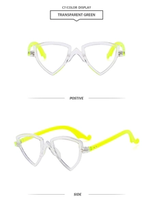 Détail de lunettes triangle mode vert transparent avec des branches vert fluorescent