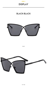Vues de face et de côté à 45 degrés des lunettes œil-de-chat noires avec pont croisé unique