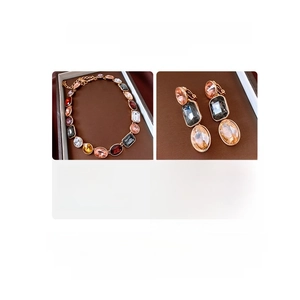 Detailed sizing and specifications chart for vintage crystal jewelry necklace and earring set