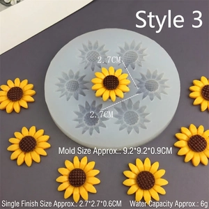 Detail view showing 9.2cm silicone mold dimensions for 2.7cm sunflower resin crafts