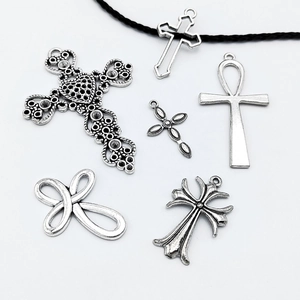 Vintage zilveren legering kruisbedels voor doe-het-zelf sieraden en kledingaccessoires