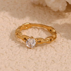 Bague chaîne cubaine en acier doré 18K avec un zircon blanc rond et scintillant
