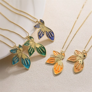 Leaf Pendant Necklace Copper Enamel Oil Drip Golden Box Chain Fashion Jewelry For Women Elegant Nature Style
