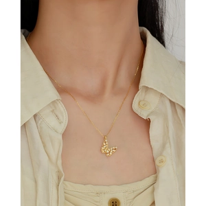 French style s925 silver gold butterfly necklace with hollow diamond pendant worn on neck