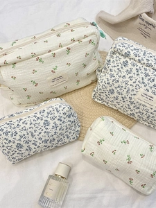 Floral Makeup Bag Quilted Cotton Large Capacity Portable Travel Toiletry Storage Pouch Case For Women Girls
