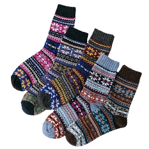 5-pack Nordic wool blend thermal crew socks with vintage geometric patterns for winter