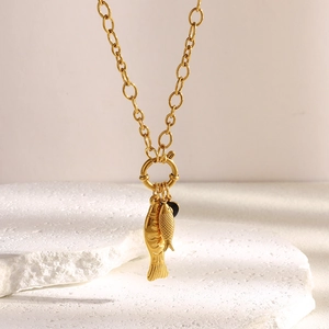 18K gold plated stainless steel chunky chain necklace with creative fish charms on stone