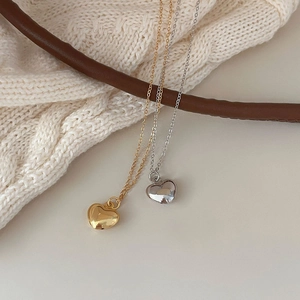 Minimalist 925 sterling silver heart pendant necklaces in gold and silver finishes