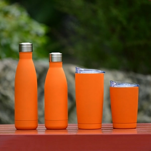 Ensemble de gourdes et gobelets isothermes en acier orange pour le sport en plein air