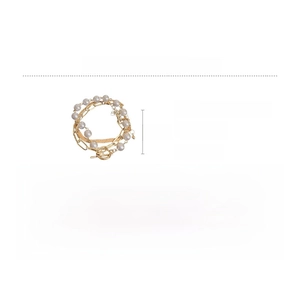 Detailed view of alloy and imitation pearl layered bracelet with OT buckle size 22cm