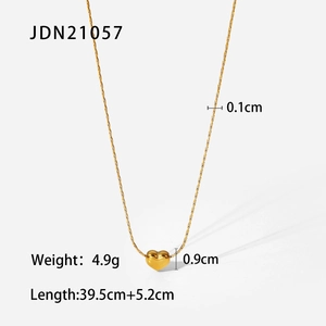 Detailed specs of the gold heart necklace including dimensions, chain length and weight