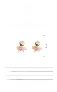 Detail view of Baroque natural pearl earrings with S925 silver 18K gold plating dimensions