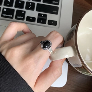 Vintage 925 Sterling Silver Ring With Oval Black Agate Twisted Rope Border Adjustable Open Band Antique Style Jewelry