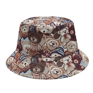 Chapeau bob jacquard ours en peluche rétro avec motif tissé sur fond blanc