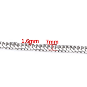 Macro detail of silver stainless steel chain links showing 1.6mm and 7mm dimensions