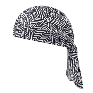Elastic durag for men and women featuring black and white geometric zigzag patterns