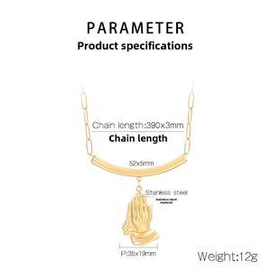 Détails du collier main de prière dorée avec maillons ovales et barre en acier inox