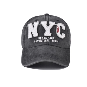 Casquette de baseball NYC brodée gris foncé délavée avec un style vintage classique usé