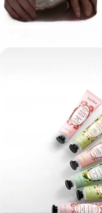 Vijfdelige handcrèmeset met plantenextracten zoals roos en avocado, tubes van 30g