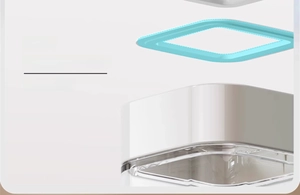 Detail of the dual-seal system with a wraparound silicone ring for spice containers