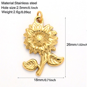 Golden sunflower pendant made of stainless steel with detailed measurement specifications