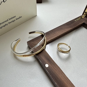 S925 sterling silver two-tone wave ring and cuff set with sleek gold and silver finish