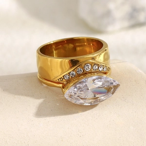 Bague large en acier inoxydable plaqué or 18K avec zircon marquise et pavé