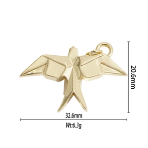 Detailed dimensions of the gold origami swallow pendant with weight 6.3g and 32.6mm width