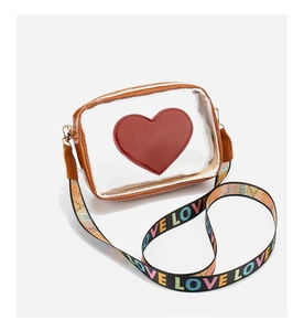 Sac bandoulière en cuir avec panneau cœur transparent et sangle imprimée LOVE