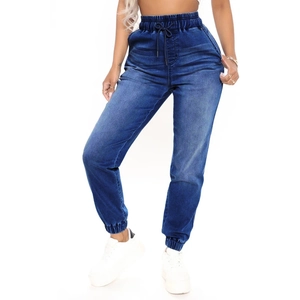 Détails du jogging en denim bleu foncé avec taille élastique à cordon et poches