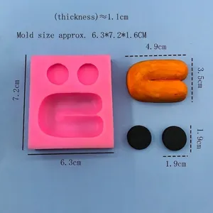 Moule en silicone rose pour visages d'animaux DIY avec décoration de gâteau fondante
