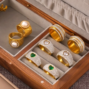 Luxurious gold-plated titanium steel ring set with freshwater pearls and dazzling zircons