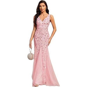 Elegant V-neck pink tulle evening gown with sequins and embroidered leaf details