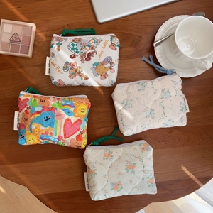 Quilted floral mini coin purse and earphone pouch set in soft cotton fabric