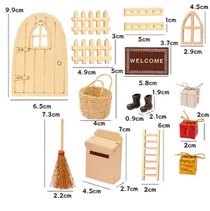 Mini kit Noël pour maison de poupée avec porte en bois, boîte aux lettres et clôture