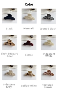 Vue détaillée de diverses pinces à cheveux en acétate aux motifs léopard et marbre