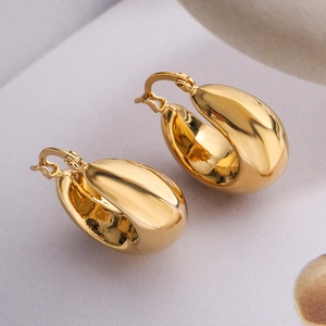 Minimalist teardrop 18K gold plated hoop earrings with high-polished metallic mirror finish
