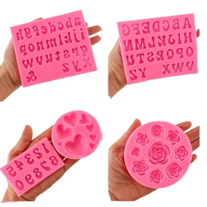 Roze siliconen bakvormen set met letters, cijfers, hartjes en rozen voor DIY-gebruik